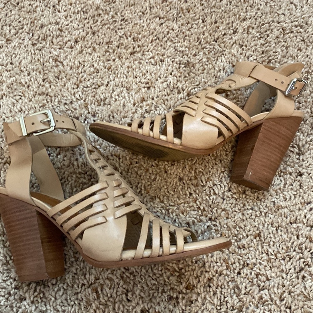 Gianni Bini “Heart Braker” Caged Leather Heels - Picture 2 of 10